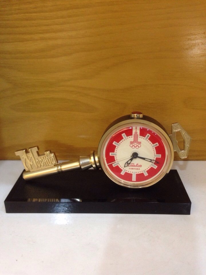 Đồng hồ chìa khoá thành công mặt đỏ may mắn, Thế vận hội mùa hè 1980 tại Liên Xô - MS215